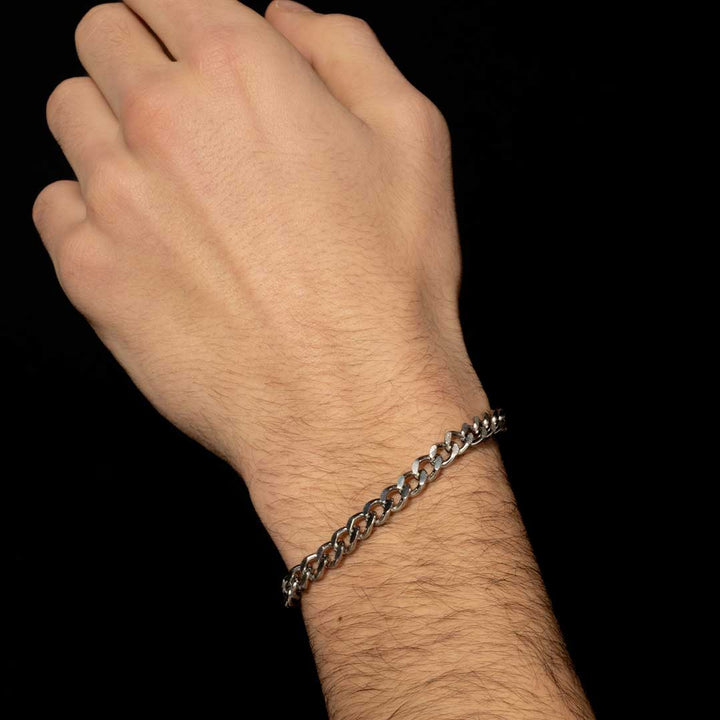 Гривна "Essentials"