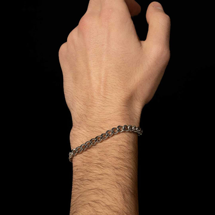 Гривна "Essentials"