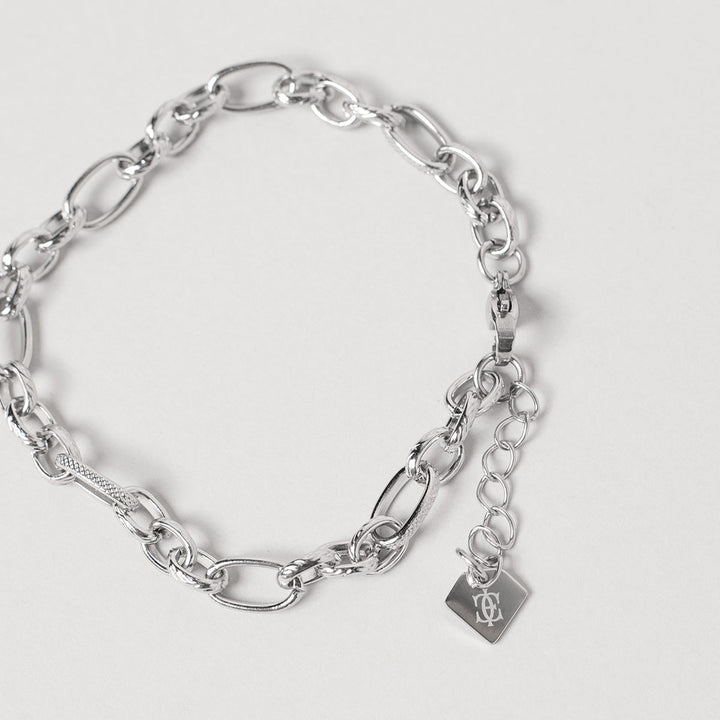 Гривна “Chained Up”