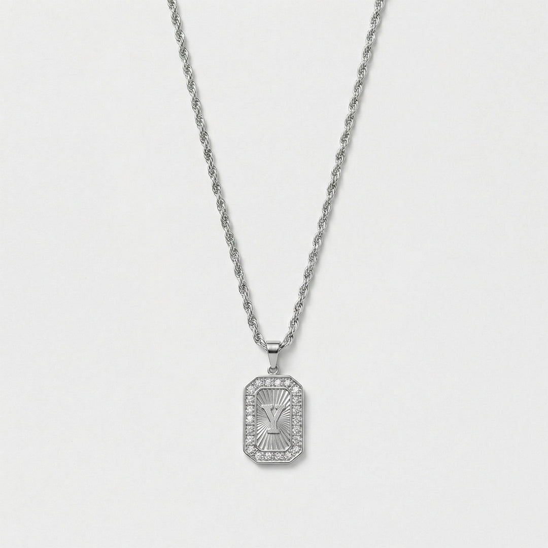 Гердан с буква "Insignia"