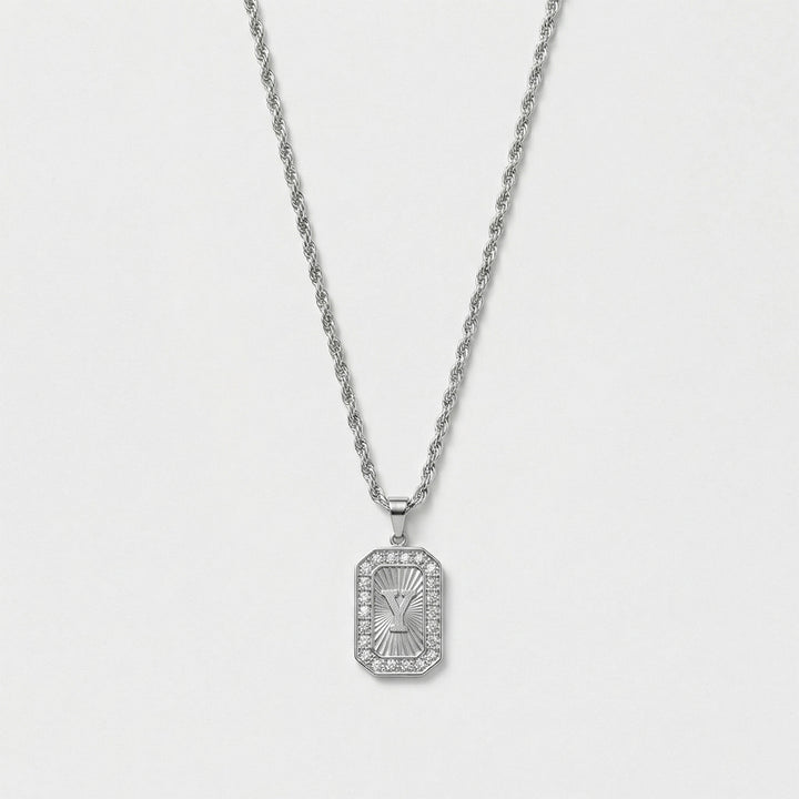 Гердан с буква "Insignia"