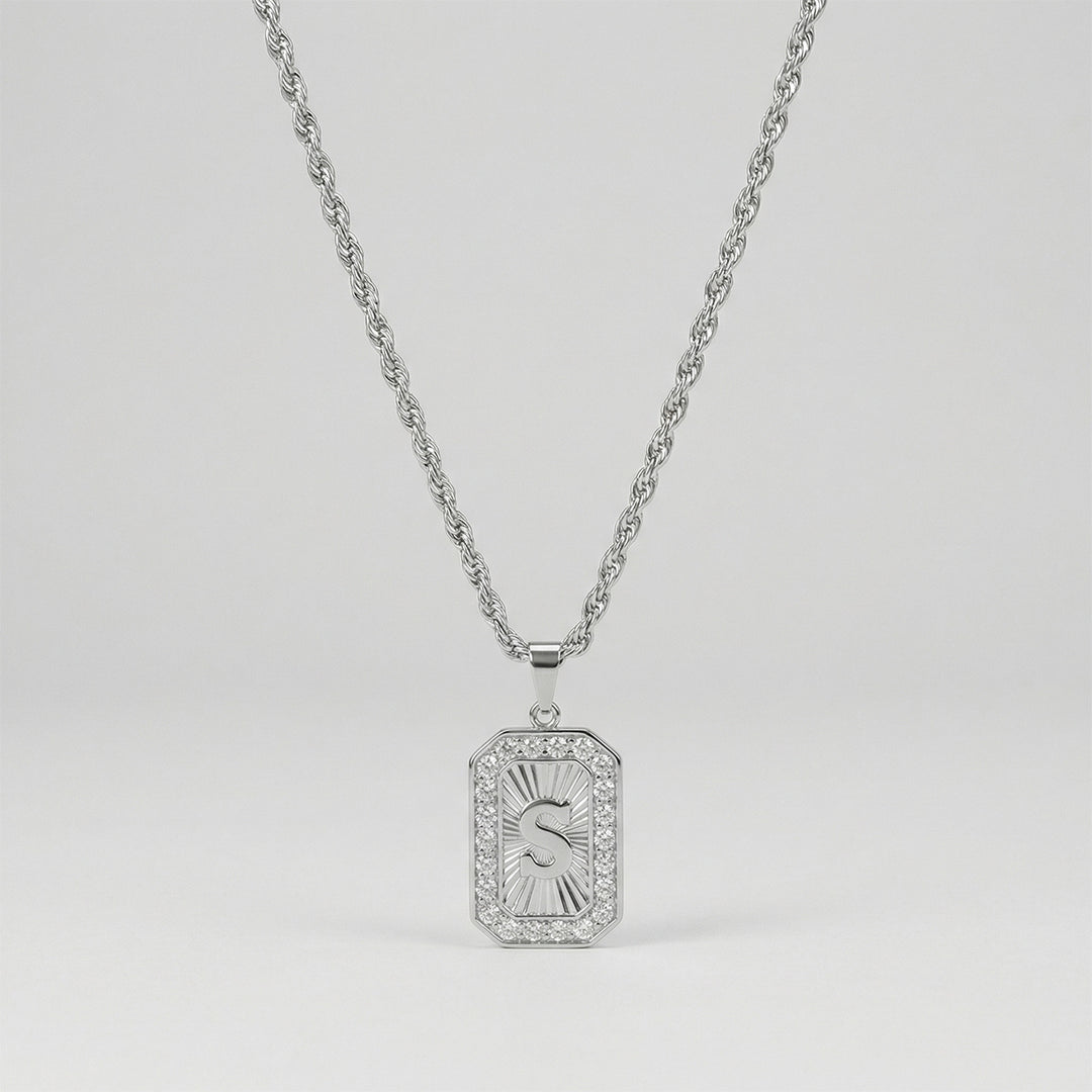 Гердан с буква "Insignia"