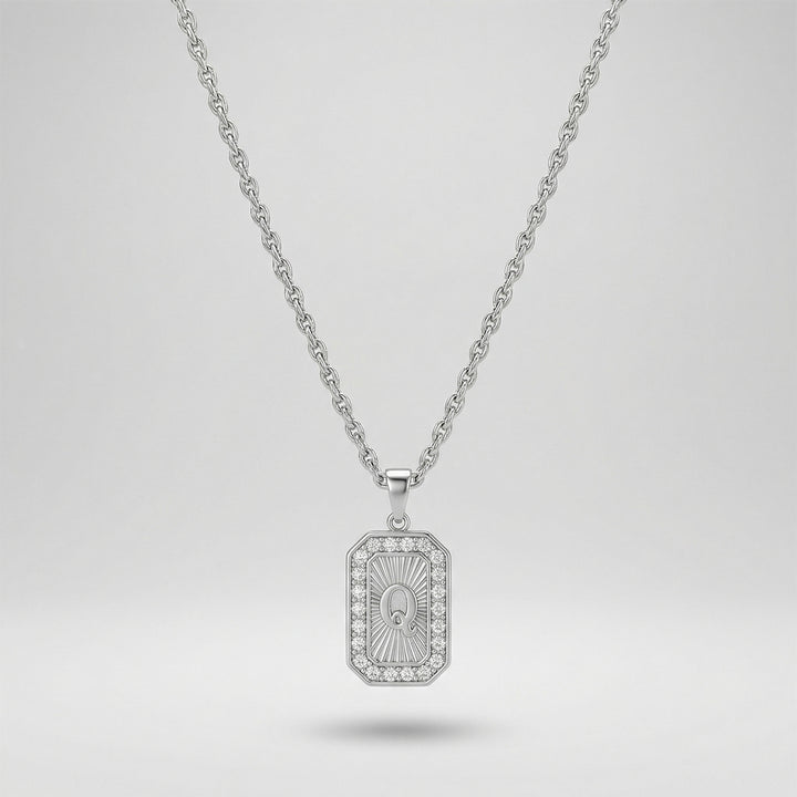 Гердан с буква "Insignia"