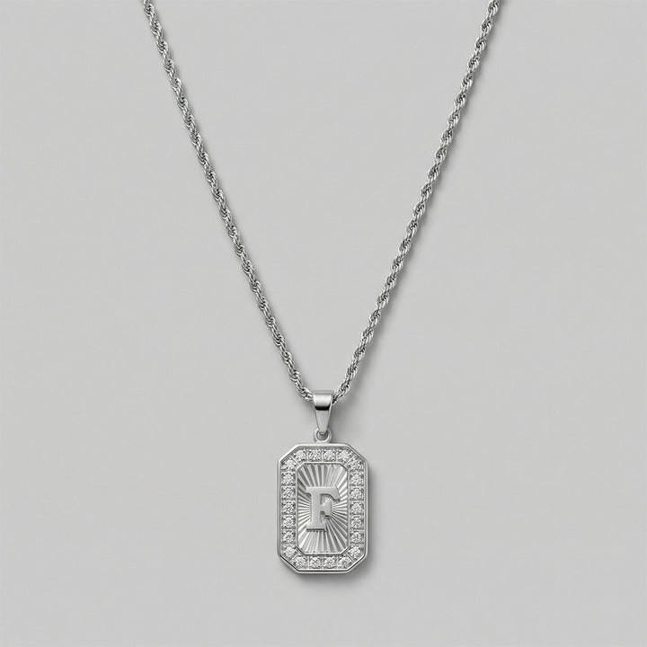 Гердан с буква "Insignia"