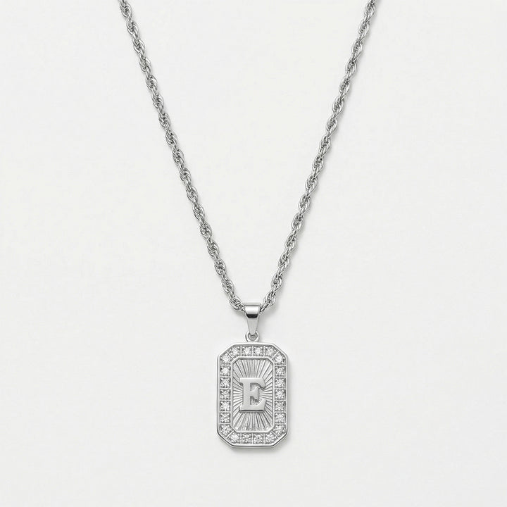 Гердан с буква "Insignia"