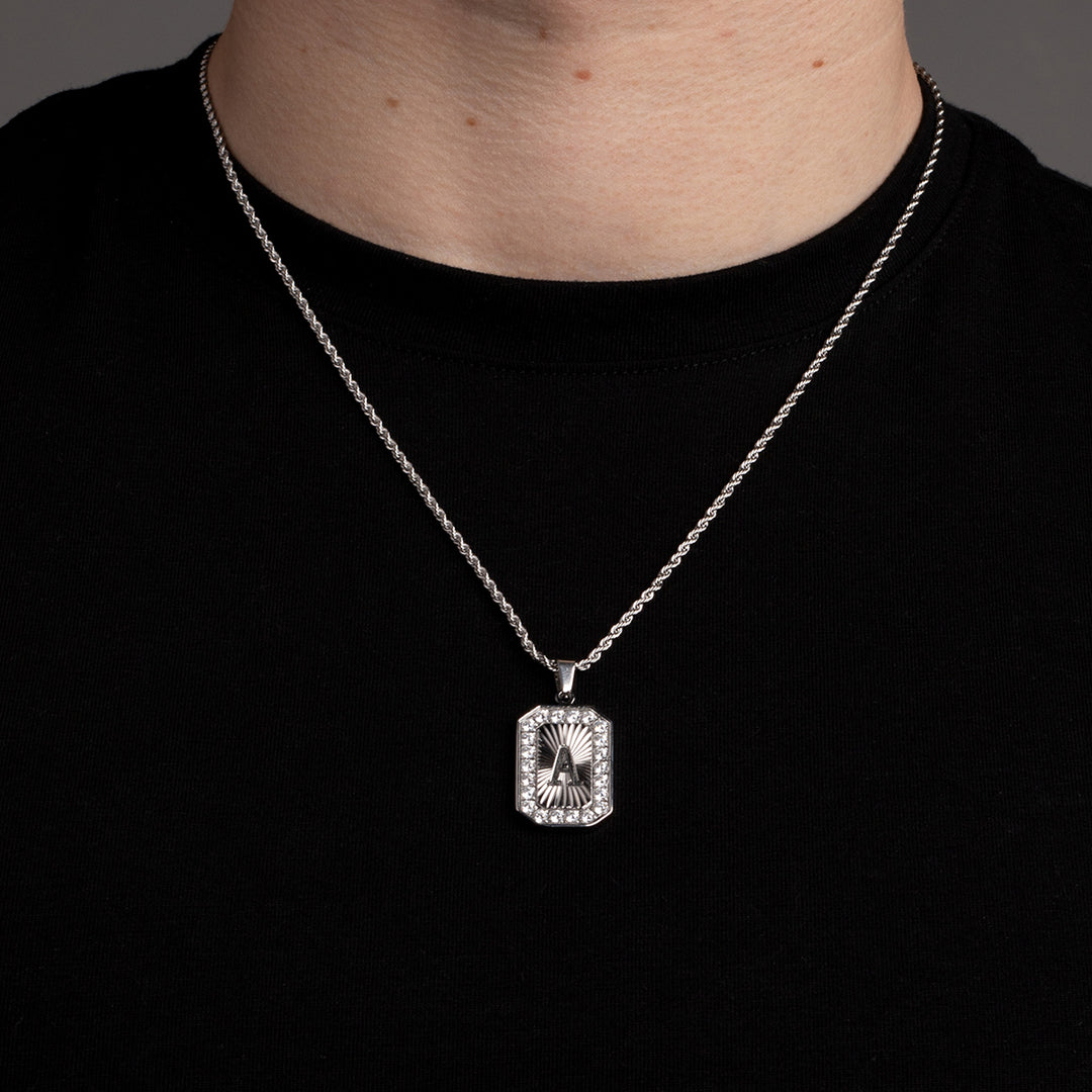 Гердан с буква "Insignia"