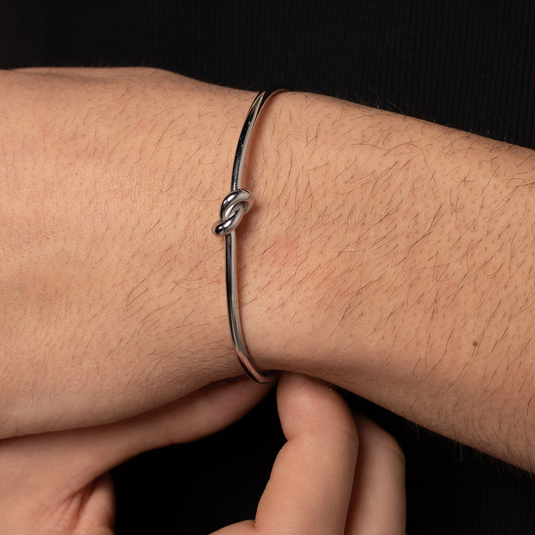 Гривна "Knott"