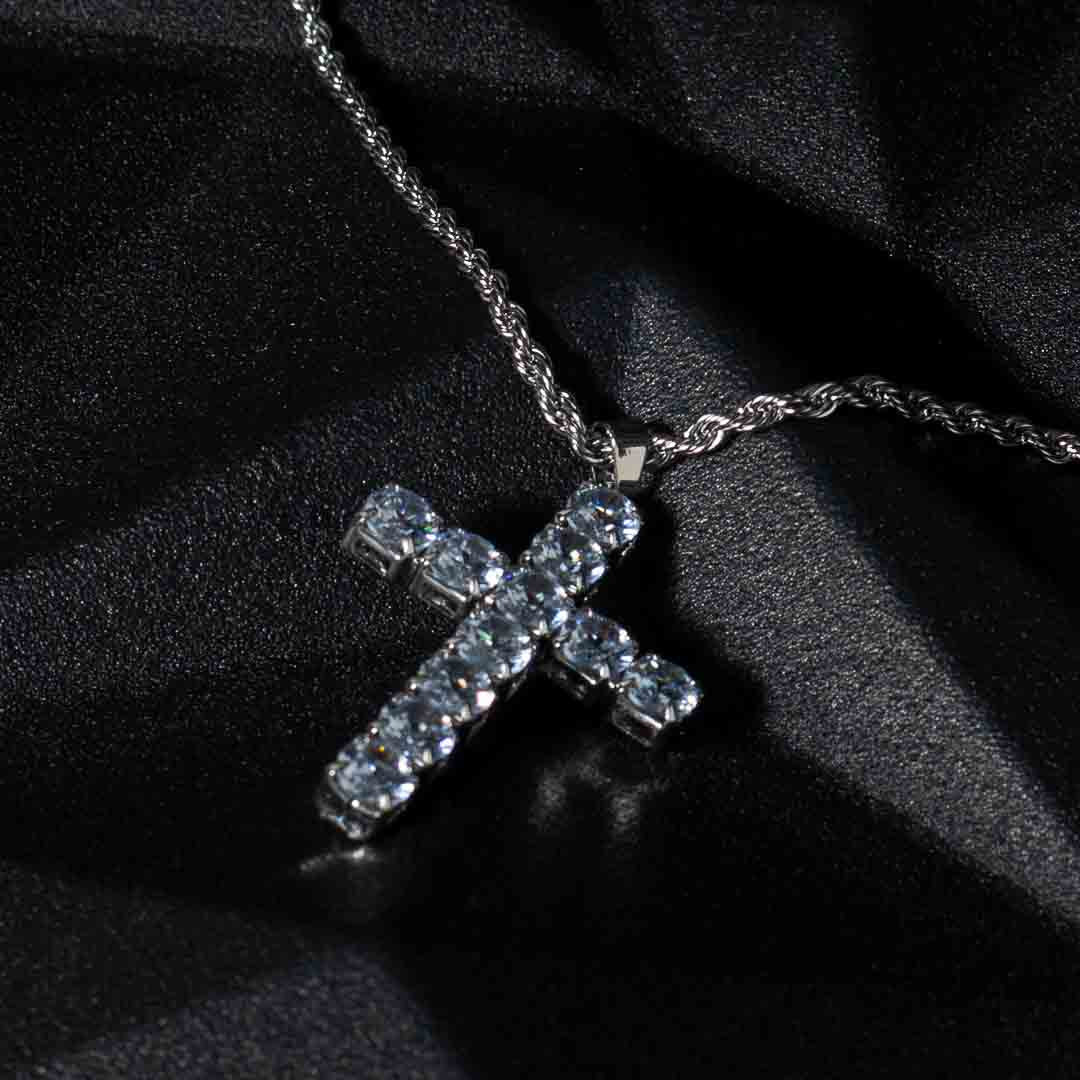 Гердан “Iced Essential Cross”